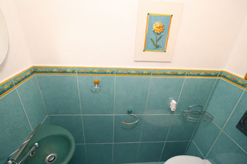 samostatná toaleta - Prodej bytu 4+kk v osobním vlastnictví 162 m², České Budějovice