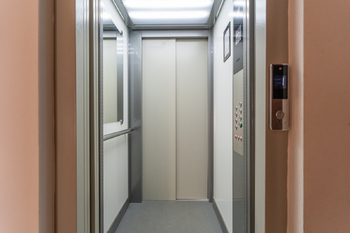 Výtah - Pronájem bytu 1+1 v osobním vlastnictví 41 m², Ústí nad Labem