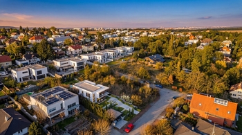 Vizualizace domu na pozemku - Prodej pozemku 960 m², Praha 5 - Slivenec