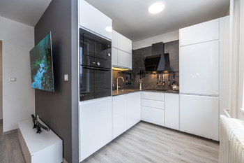Prodej bytu 4+kk v družstevním vlastnictví 87 m², Praha 5 - Smíchov