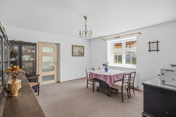 Prodej domu 320 m², Kácov