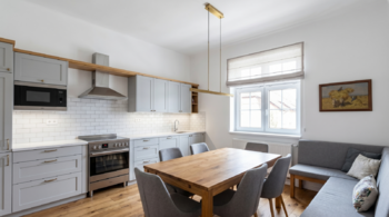 Prodej domu 320 m², Kácov