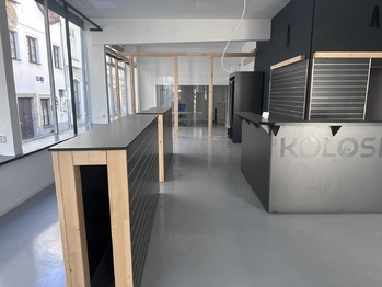 Pronájem obchodních prostor 214 m², Liberec