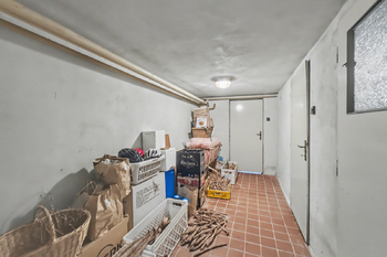 Suterén - Prodej domu 207 m², Praha 9 - Újezd nad Lesy