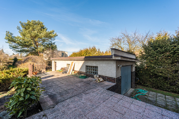 Terasa - Prodej domu 207 m², Praha 9 - Újezd nad Lesy