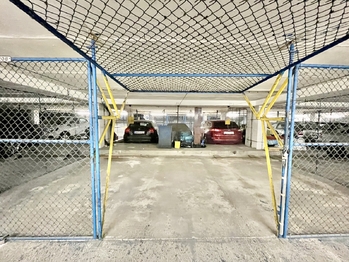 Prodej garážového stání 3165 m², Praha 4 - Podolí