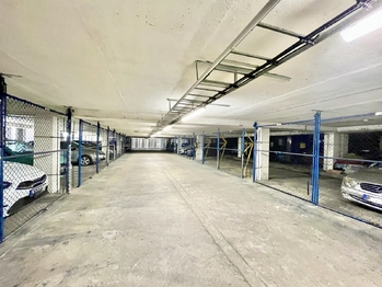 Prodej garážového stání 3165 m², Praha 4 - Podolí