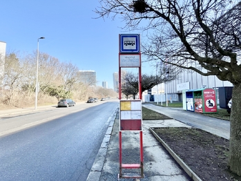 Prodej garážového stání 3165 m², Praha 4 - Podolí