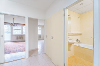 Prodej bytu 3+1 v osobním vlastnictví 81 m², Praha 8 - Čimice