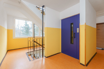 Prodej bytu 3+1 v osobním vlastnictví 81 m², Praha 8 - Čimice