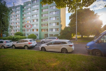 Prodej bytu 3+1 v osobním vlastnictví 72 m², Praha 8 - Čimice