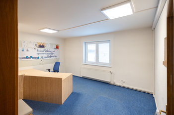 Pronájem kancelářských prostor 137 m², Praha 4 - Modřany
