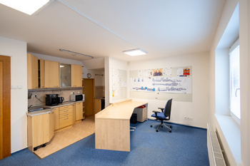 Pronájem kancelářských prostor 137 m², Praha 4 - Modřany