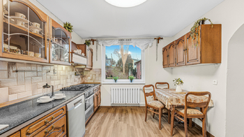 Prodej domu 300 m², Praha 6 - Suchdol