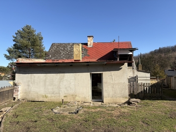 Prodej pozemku 358 m², Žlutice