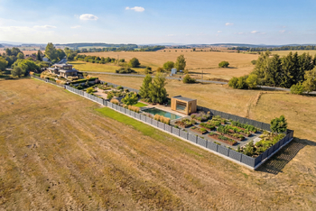 Prodej pozemku 5600 m², Rožmitál pod Třemšínem