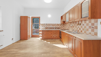 Prodej domu 248 m², Praha 9 - Horní Počernice