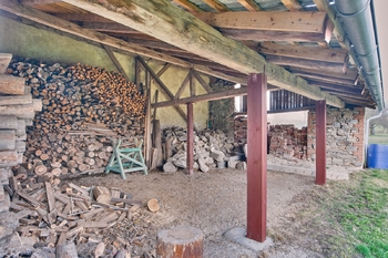 Prodej bytu 2+1 v osobním vlastnictví 698 m², Drhovle