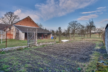 Prodej bytu 2+1 v osobním vlastnictví 698 m², Drhovle