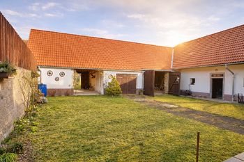 Prodej zemědělského objektu 160 m², Drhovle