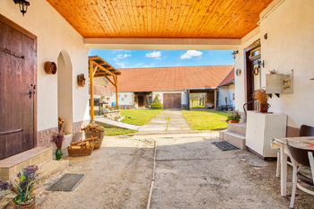 Prodej zemědělského objektu 160 m², Drhovle