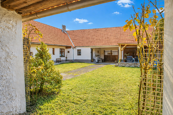 Prodej zemědělského objektu 160 m², Drhovle