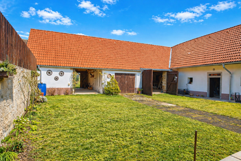 Prodej zemědělského objektu 160 m², Drhovle