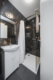 sprchový kout - Prodej bytu 2+kk v osobním vlastnictví 48 m², Brno