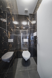 toaleta - Prodej bytu 2+kk v osobním vlastnictví 48 m², Brno