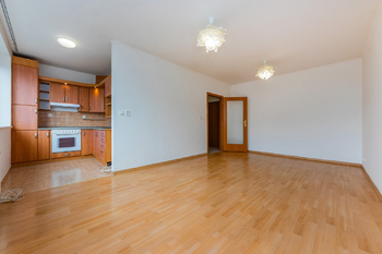 Pronájem bytu 2+kk v osobním vlastnictví 52 m², Praha 8 - Troja