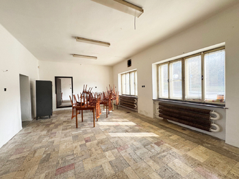 Prodej domu 457 m², Vřesina