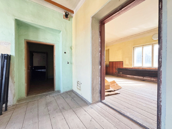 Prodej domu 457 m², Vřesina