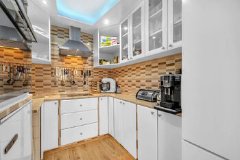 Byt 1+kk Podskalské nábřeží 1352, Kolín - kuchyňský kout - Pronájem bytu 1+kk v osobním vlastnictví 32 m², Kolín