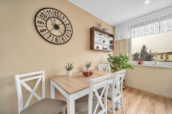 Byt 1+kk Podskalské nábřeží 1352, Kolín - jídelní kout - Pronájem bytu 1+kk v osobním vlastnictví 32 m², Kolín