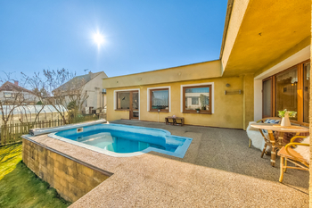 Prodej domu 115 m², Bělá pod Bezdězem