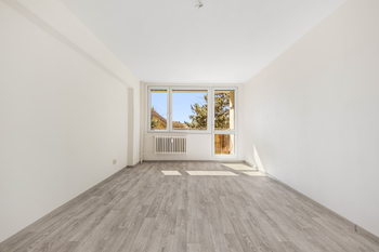 Prodej bytu 3+1 v osobním vlastnictví 74 m², Bělá pod Bezdězem