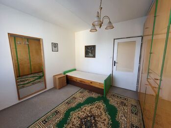 Pokoj 2 II - Pronájem bytu 3+1 v osobním vlastnictví 73 m², Třebíč