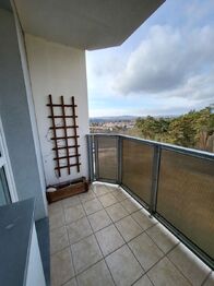 Lodžie - Pronájem bytu 3+1 v osobním vlastnictví 73 m², Třebíč