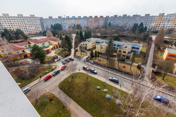 Pohled - jih - Prodej bytu 4+kk v osobním vlastnictví 83 m², Praha 5 - Stodůlky