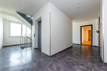 Prodej bytu 4+kk v osobním vlastnictví 83 m², Praha 5 - Stodůlky