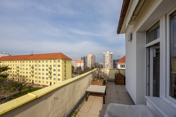 Prodej bytu 2+kk v osobním vlastnictví 67 m², Praha 4 - Michle