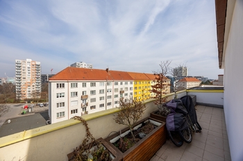 Prodej bytu 2+kk v osobním vlastnictví 67 m², Praha 4 - Michle