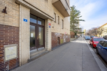 Prodej bytu 2+kk v osobním vlastnictví 67 m², Praha 4 - Michle