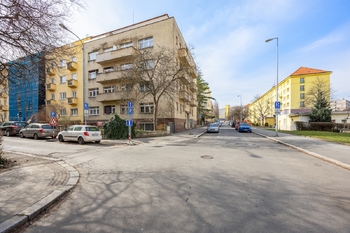 Prodej bytu 2+kk v osobním vlastnictví 67 m², Praha 4 - Michle
