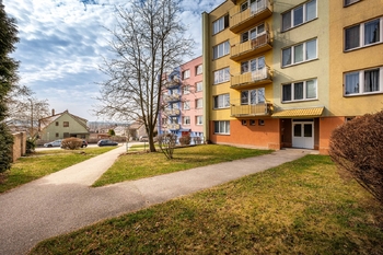 Prodej bytu 2+1 v osobním vlastnictví 65 m², Borovany