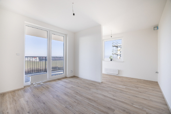 Obývací pokoj s jídelnou - Prodej bytu 1+kk v družstevním vlastnictví 41 m², Praha 6 - Ruzyně 