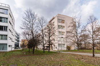 Prodej bytu 2+1 v osobním vlastnictví 49 m², Praha 4 - Michle