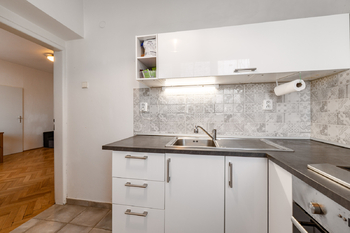 Prodej bytu 2+1 v osobním vlastnictví 49 m², Praha 4 - Michle