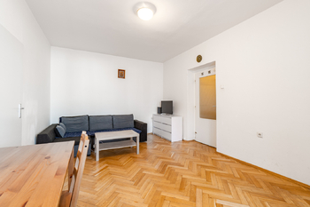Prodej bytu 2+1 v osobním vlastnictví 49 m², Praha 4 - Michle
