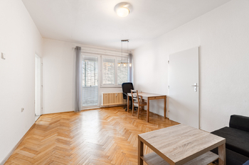 Prodej bytu 2+kk v osobním vlastnictví 67 m², Praha 4 - Michle